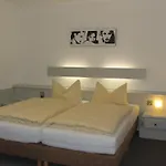 Marleen Hotel